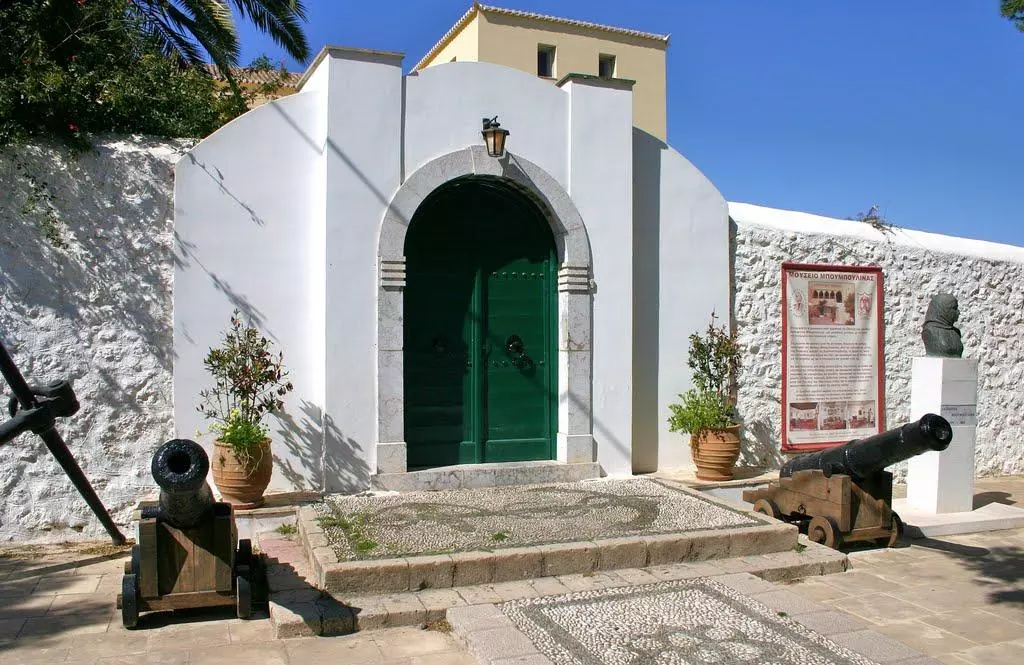 Σπέτσες